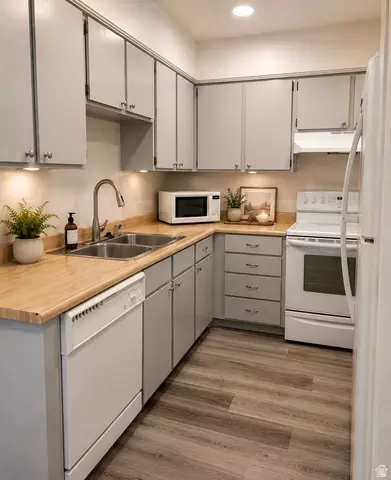 Kitchen - 86 E 600 S, Orem, UT 84057 photo 1 of 2