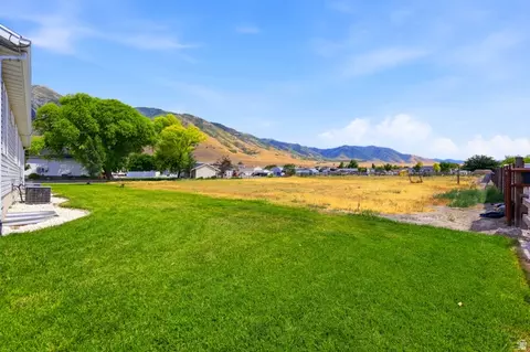 Exterior - 1884 E Shepard Ln, Lake Point, UT 84074 photo 5 of 11