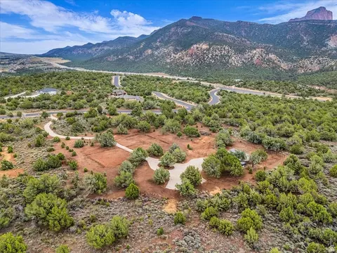 Undisclosed, New Harmony, UT 84757 photo 4