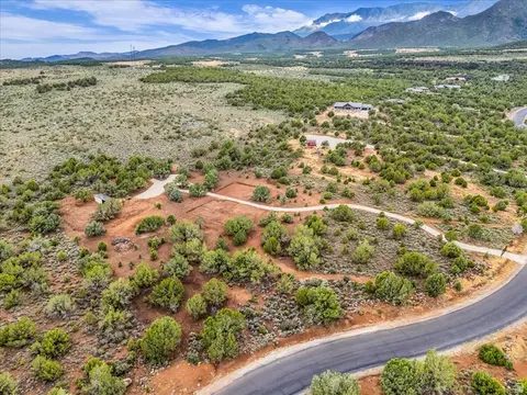 Undisclosed, New Harmony, UT 84757 photo 7