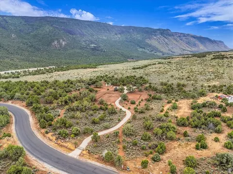 Undisclosed, New Harmony, UT 84757 photo 9