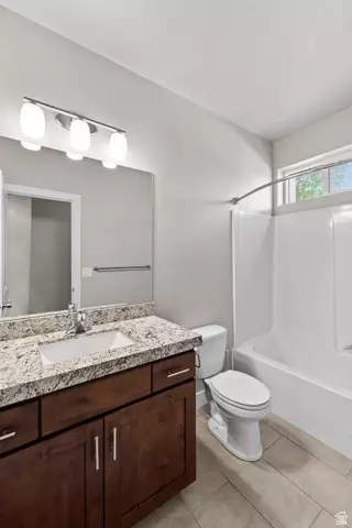 Bath - 43 E Blue River Dr S, Draper, UT 84020 photo 8 of 11