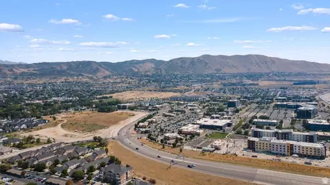 View/Area - 43 E Blue River Dr S, Draper, UT 84020 photo 4 of 7