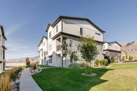 693 E 730 N, Hyrum, UT 84319