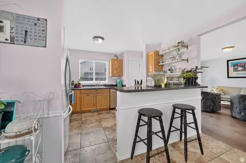 Kitchen - 297 W Bricker Rd, Draper, UT 84020 photo 1 of 5