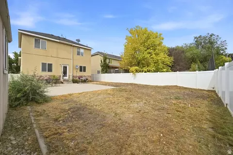 Exterior - 297 W Bricker Rd, Draper, UT 84020 photo 6 of 9