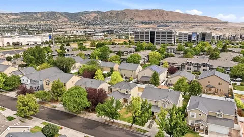 View/Area - 297 W Bricker Rd, Draper, UT 84020 photo 2 of 8