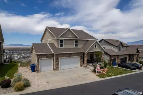 452 S Sunset Ridge Dr, North Salt Lake, UT 84054