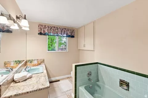 Bath - 1099 N 400 E, Logan, UT 84341 photo 1 of 2