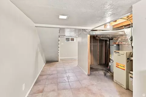 Entry Way - 49 Marindale Ave, Logan, UT 84321 photo 4 of 5