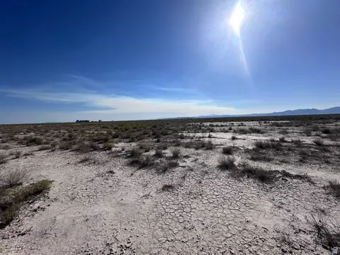 8875 N 8000 W, Delta, UT 84624 photo 3