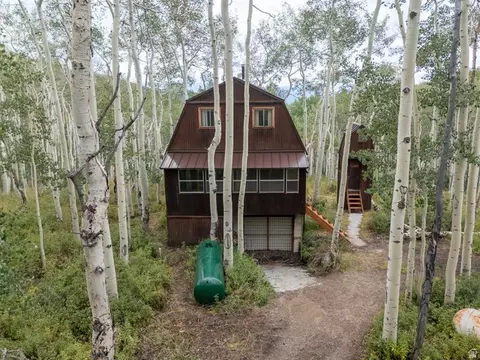 5488 N Pinecone Rd #215, Midway, UT 84049