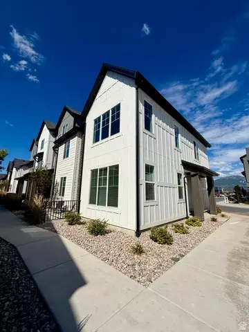1125 N Clifton Dr #101, North Salt Lake, UT 84054