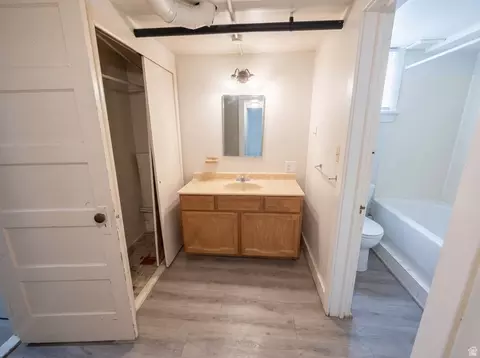 Bath - 12 E 900 N, Provo, UT 84604 photo 2 of 3