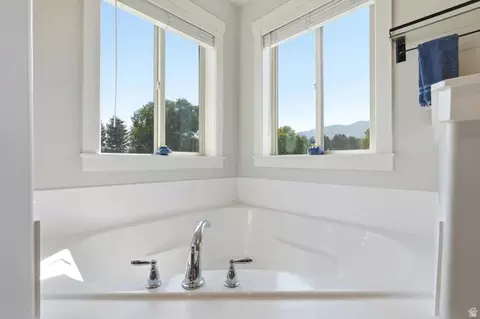 Bath - 35 N 200 E, Clarkston, UT 84305 photo 3 of 5