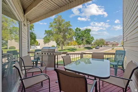 Exterior - 5343 S Baldwin Park, Murray, UT 84123 photo 1 of 9