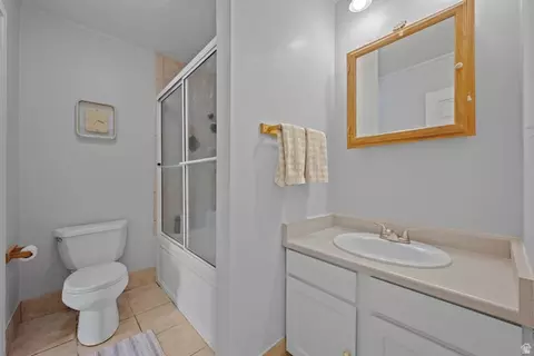 Bath - 5343 S Baldwin Park, Murray, UT 84123 photo 2 of 2