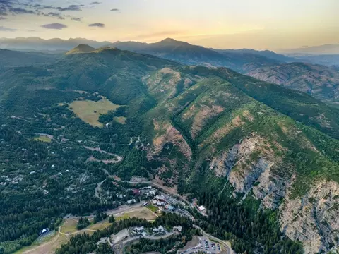 View/Area - 2983 E Ridgetop Rd #27, Sundance, UT 84604 photo 3 of 3