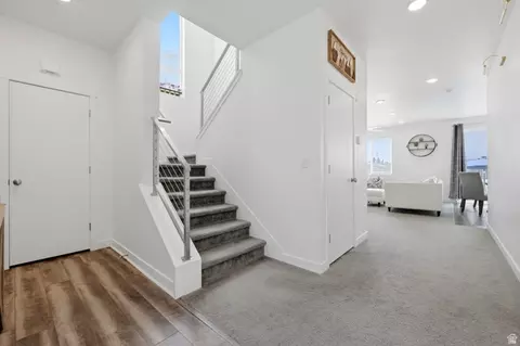 Entry Way - 789 W Wickham Dr, Murray, UT 84123 photo 3 of 4