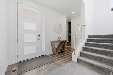 Entry Way - 789 W Wickham Dr, Murray, UT 84123 photo 1 of 4