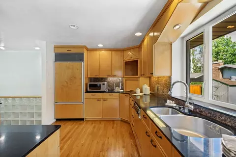 Kitchen - 2463 E Arnett Dr, Millcreek, UT 84109 photo 2 of 6