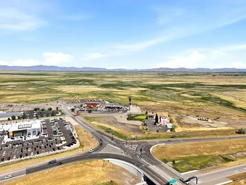 1069 S 1600 W #4, Perry, UT 84302 photo 6