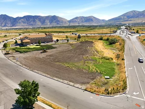 1069 S 1600 W #4, Perry, UT 84302 photo 16
