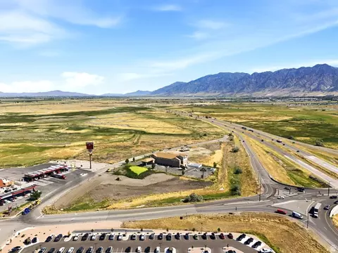 1069 S 1600 W #4, Perry, UT 84302 photo 7