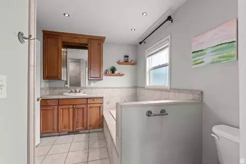 Bath - 240 N 300 E, Preston, ID 83263 photo 5 of 7