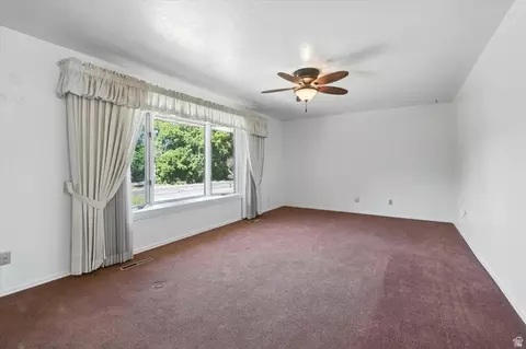 Living - 434 River Heights Blvd, River Heights, UT 84321 photo 1 of 7