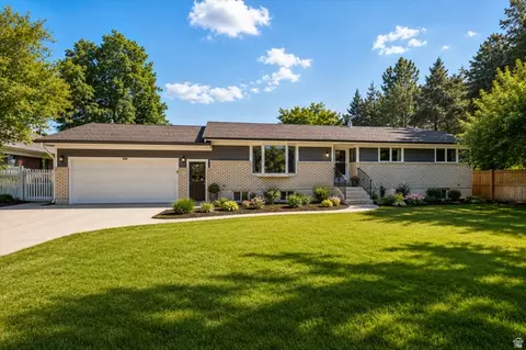 Exterior - 434 River Heights Blvd, River Heights, UT 84321 photo 9 of 10
