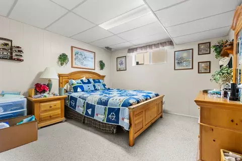 Bedroom - 703 Emerald Dr, Bountiful, UT 84010 photo 3 of 3