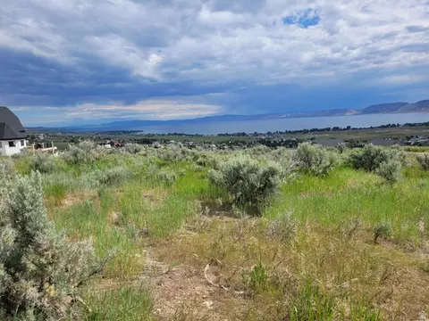 441 W Starflower Way #100, Garden City, UT 84028