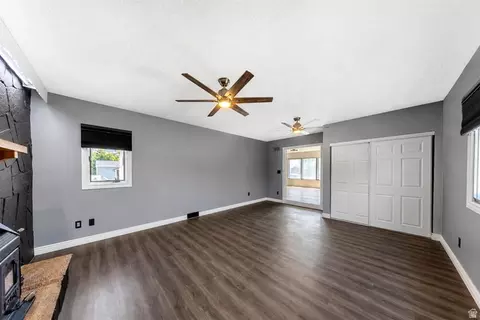 Living - 718 E 9th St S, Ogden, UT 84404 photo 3 of 7