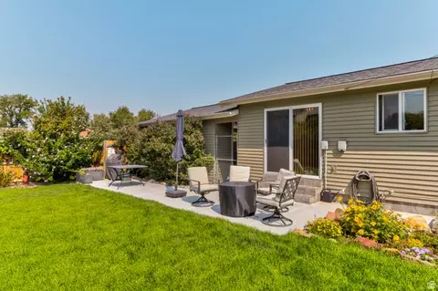 Exterior - 834 E Silver Shadows Dr, Murray, UT 84107 photo 4 of 6