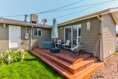 Exterior - 834 E Silver Shadows Dr, Murray, UT 84107 photo 5 of 6