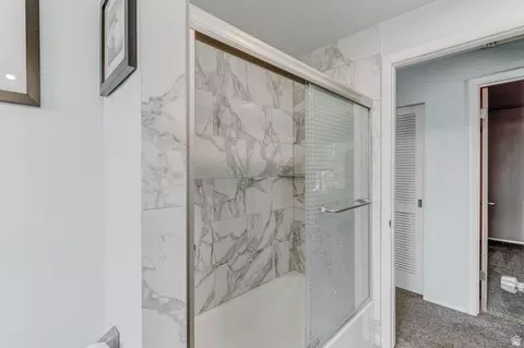 Bath - 834 E Silver Shadows Dr, Murray, UT 84107 photo 2 of 3
