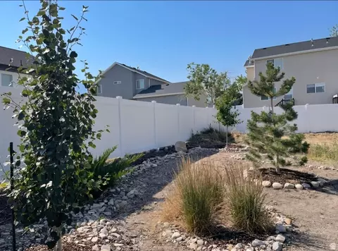 Exterior - 655 E Oliver Rd, Tooele, UT 84074 photo 6 of 8