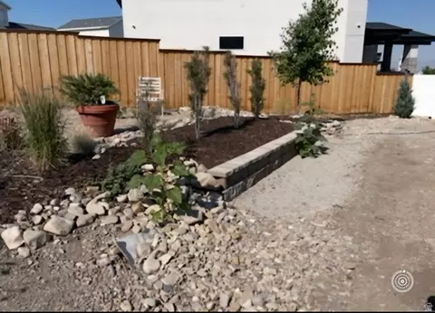 Exterior - 655 E Oliver Rd, Tooele, UT 84074 photo 7 of 8