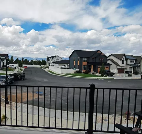 Exterior - 655 E Oliver Rd, Tooele, UT 84074 photo 3 of 8