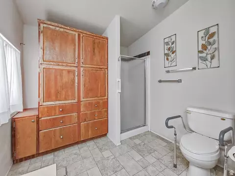 Bath - 70 S 300 E, Elsinore, UT 84724 photo 2 of 3