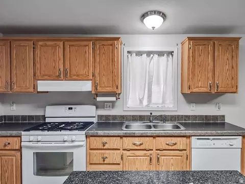 Kitchen - 70 S 300 E, Elsinore, UT 84724 photo 4 of 5
