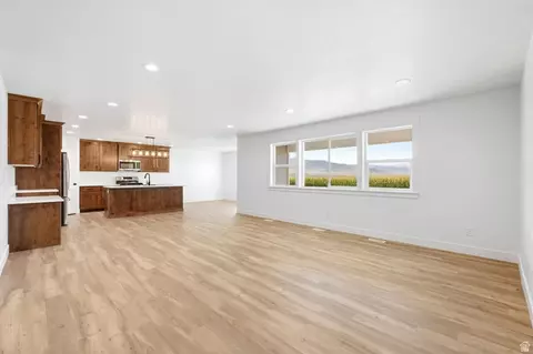 Living - 364 E 1600 S, Lewiston, UT 84320 photo 1 of 3