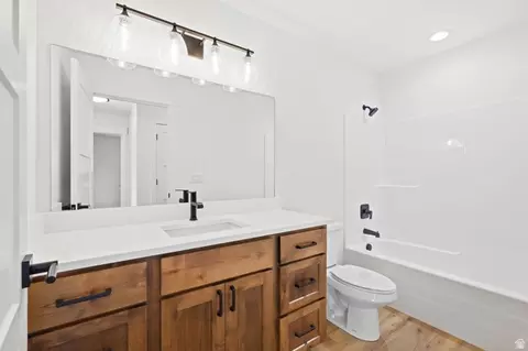 Bath - 364 E 1600 S, Lewiston, UT 84320 photo 3 of 4