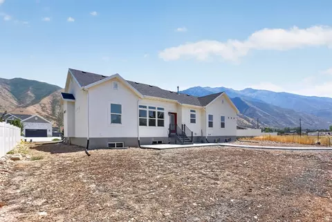 Exterior - 1257 N 1350 E, Mapleton, UT 84664 photo 3 of 5