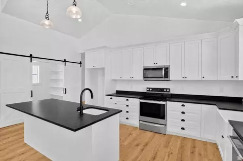 Kitchen - 1257 N 1350 E, Mapleton, UT 84664 photo 2 of 2