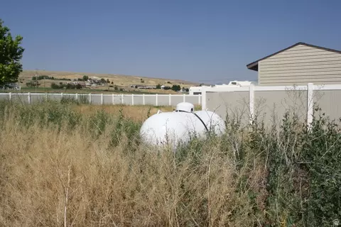 Exterior - 2938 S 2800 E, Franklin, ID 83237 photo 6 of 7