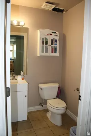 Bath - 2938 S 2800 E, Franklin, ID 83237 photo 1 of 3