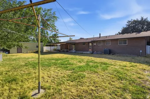 Exterior - 53 S 350 E, Orem, UT 84058 photo 4 of 10