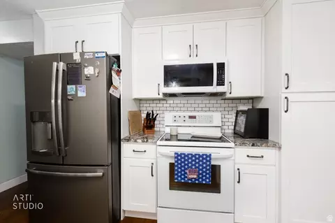 Kitchen - 965 E 500 N, Ogden, UT 84404 photo 3 of 3